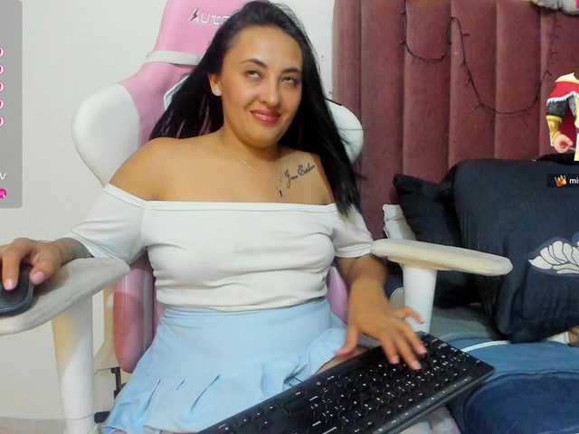 dannascott26's BongaCams show and profile
