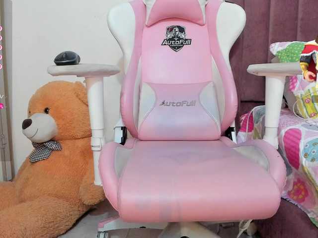 dannascott26's BongaCams show and profile