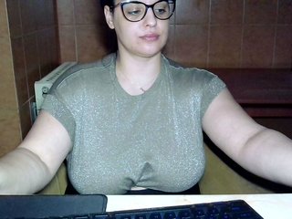 MoniqQuuen Porn Show