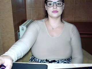 MoniqQuuen Porn Show