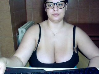 MoniqQuuen Porn Show