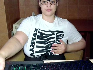 MoniqQuuen Porn Show