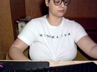 MoniqQuuen Porn Show