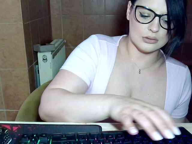 MoniqQuuen webcam