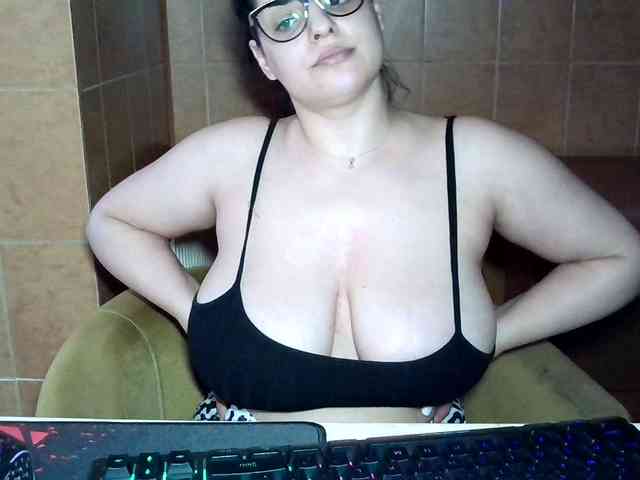 MoniqQuuen webcam