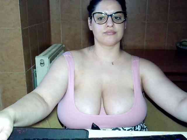 MoniqQuuen webcam
