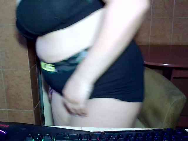 MoniqQuuen MoniqQuuen