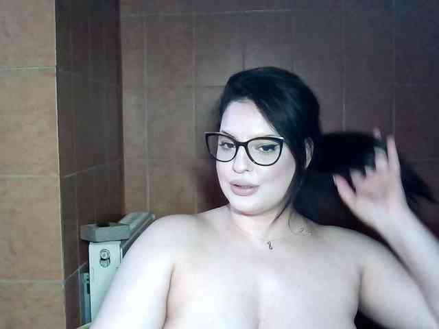 MoniqQuuen webcam