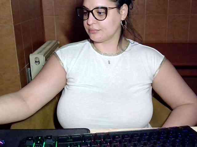MoniqQuuen webcam