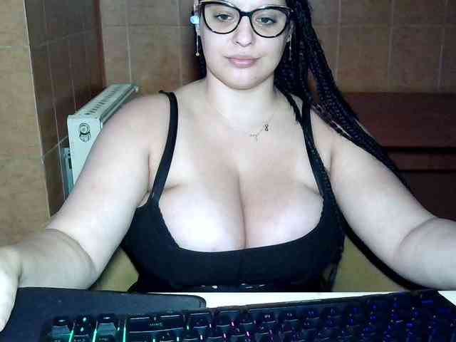 MoniqQuuen webcam