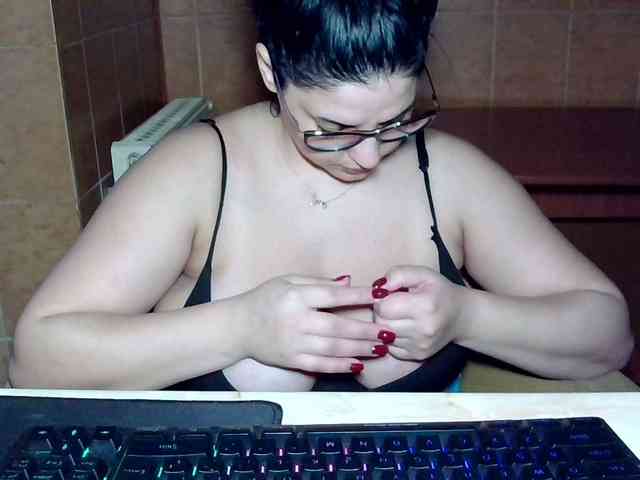 MoniqQuuen MoniqQuuen