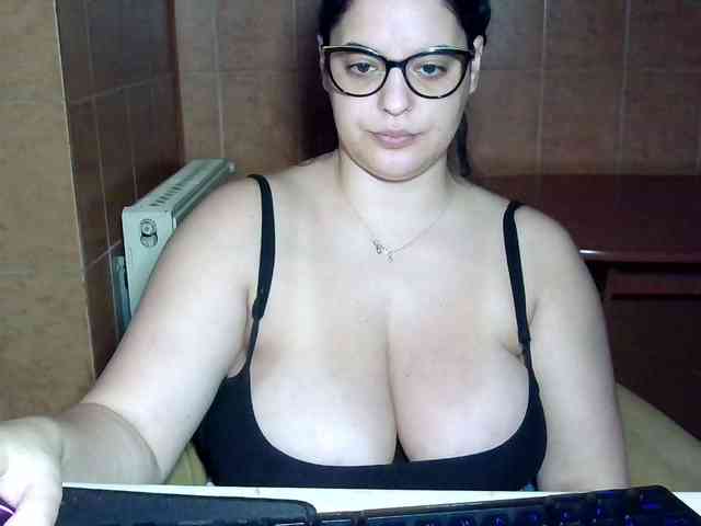 MoniqQuuen MoniqQuuen