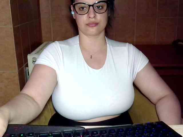 MoniqQuuen webcam