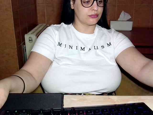 MoniqQuuen MoniqQuuen