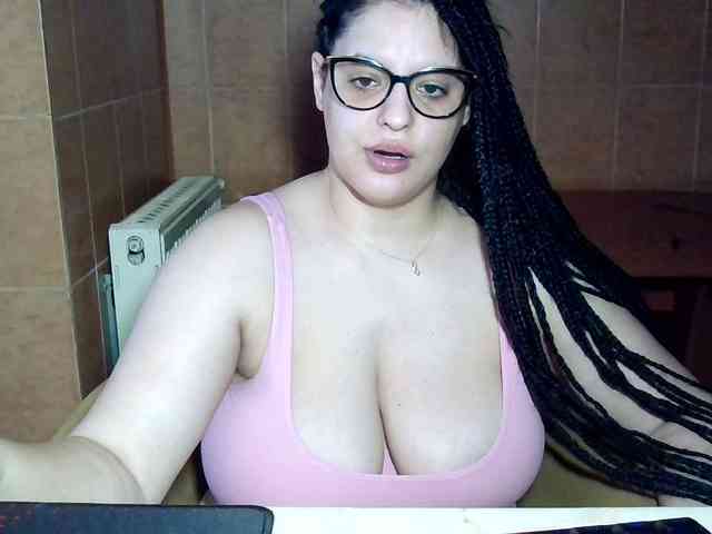 MoniqQuuen webcam