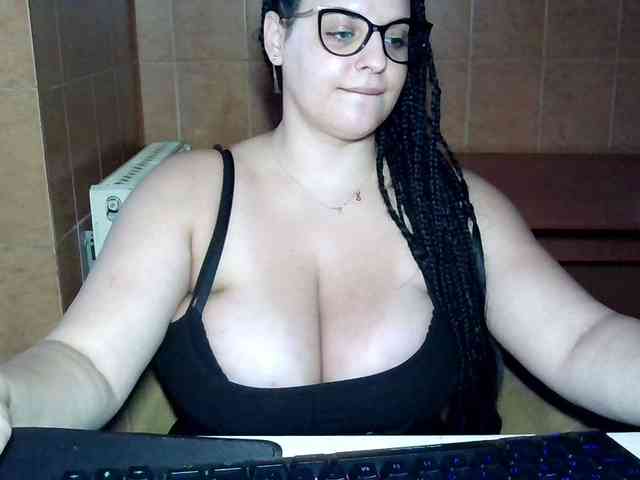 MoniqQuuen webcam