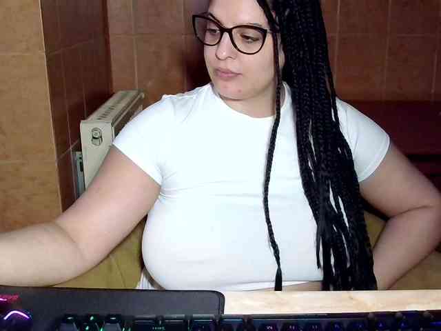 MoniqQuuen webcam