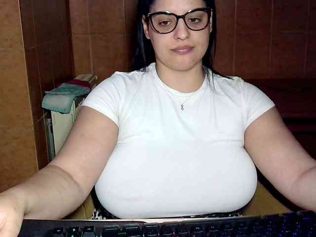 MoniqQuuen webcam