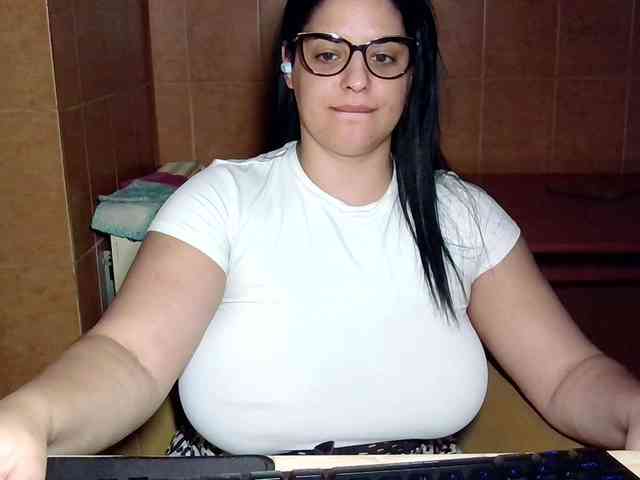 MoniqQuuen webcam