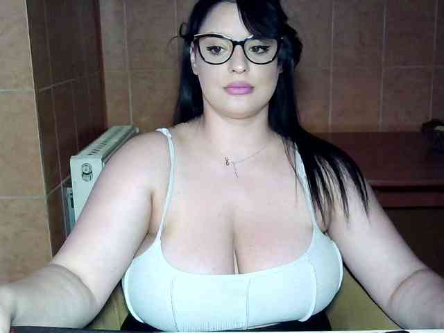 MoniqQuuen webcam