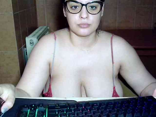 MoniqQuuen webcam