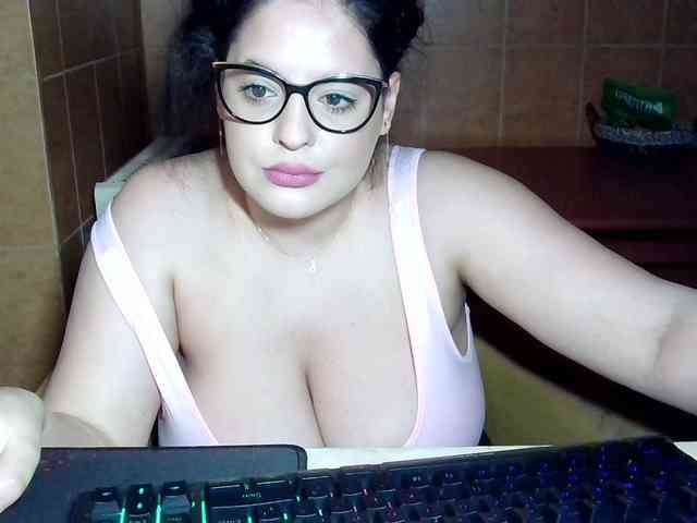 MoniqQuuen webcam