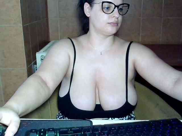 MoniqQuuen webcam