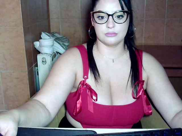 MoniqQuuen MoniqQuuen