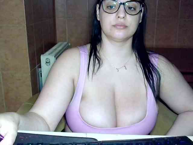 MoniqQuuen MoniqQuuen