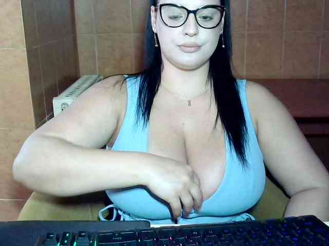 MoniqQuuen webcam