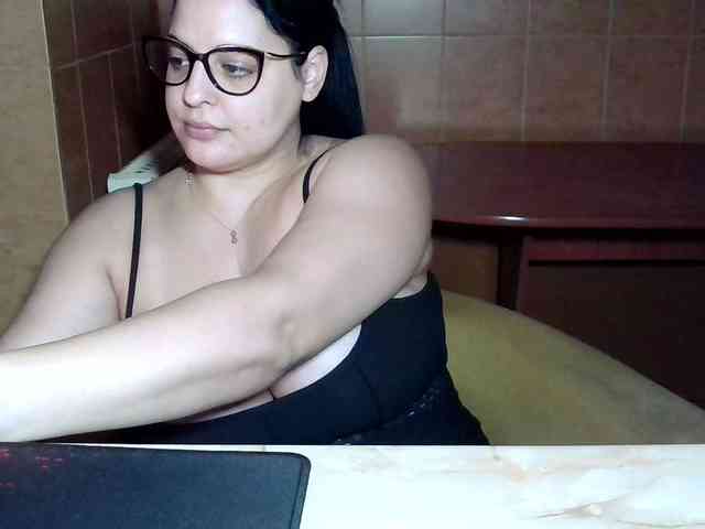 MoniqQuuen MoniqQuuen