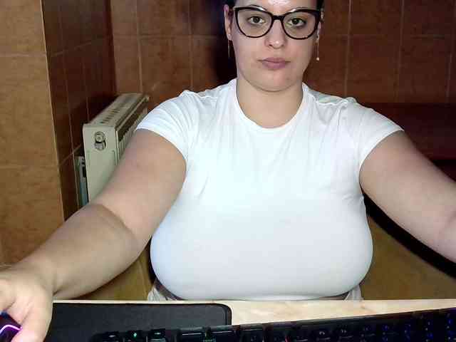 MoniqQuuen webcam