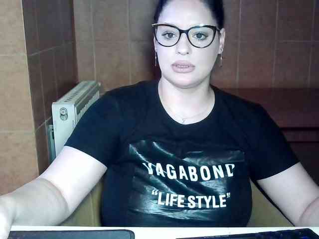 MoniqQuuen webcam