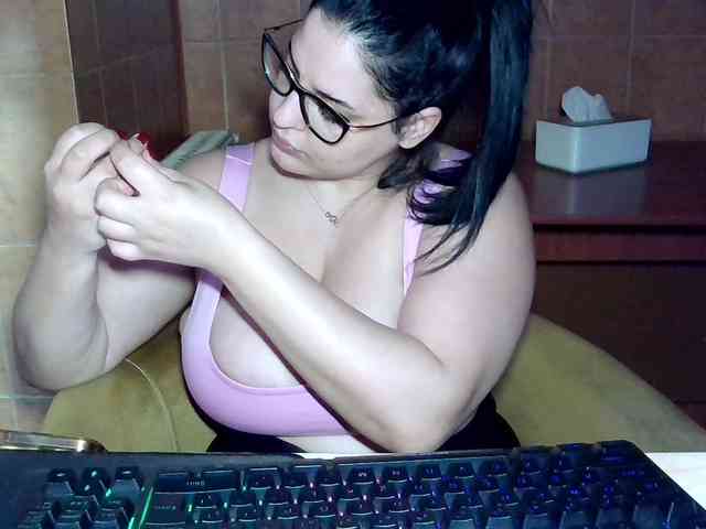 MoniqQuuen MoniqQuuen