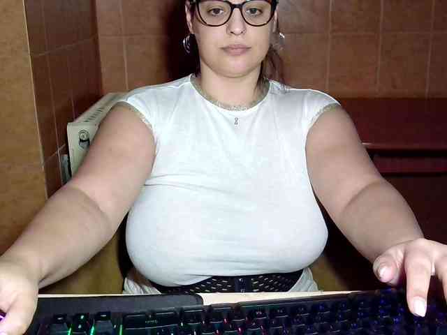 MoniqQuuen webcam