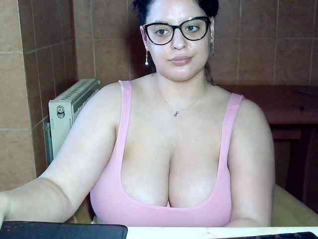 MoniqQuuen webcam