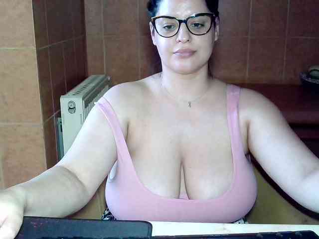 MoniqQuuen webcam
