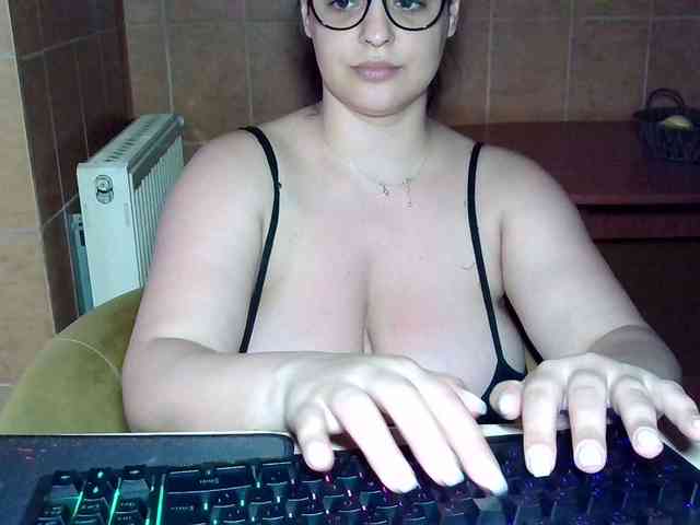 MoniqQuuen webcam