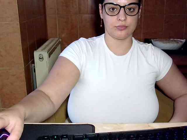 MoniqQuuen webcam