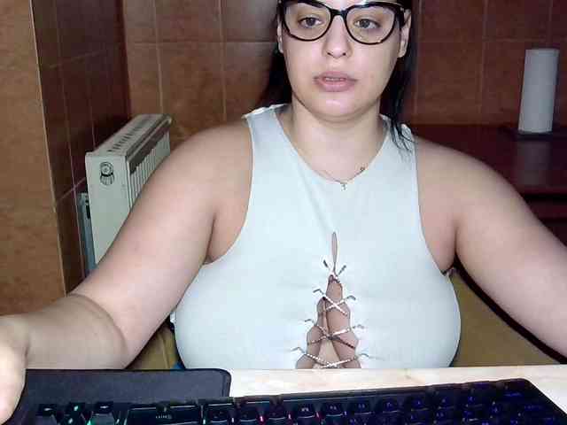 MoniqQuuen MoniqQuuen
