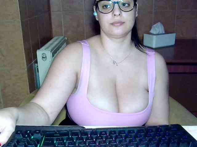 MoniqQuuen MoniqQuuen