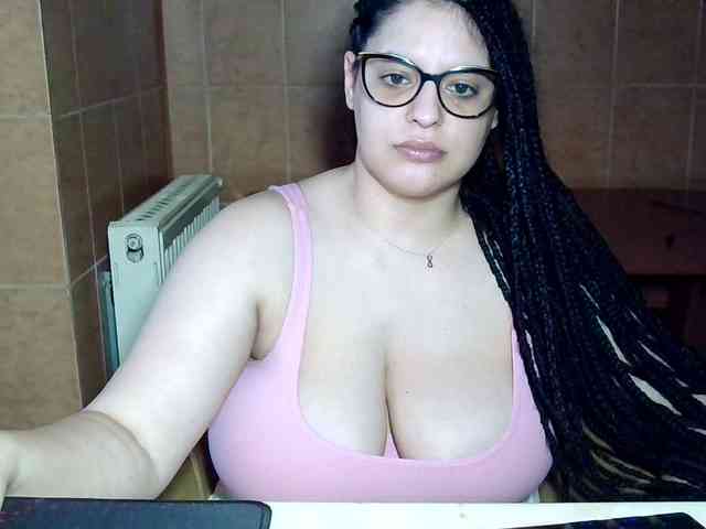 MoniqQuuen webcam