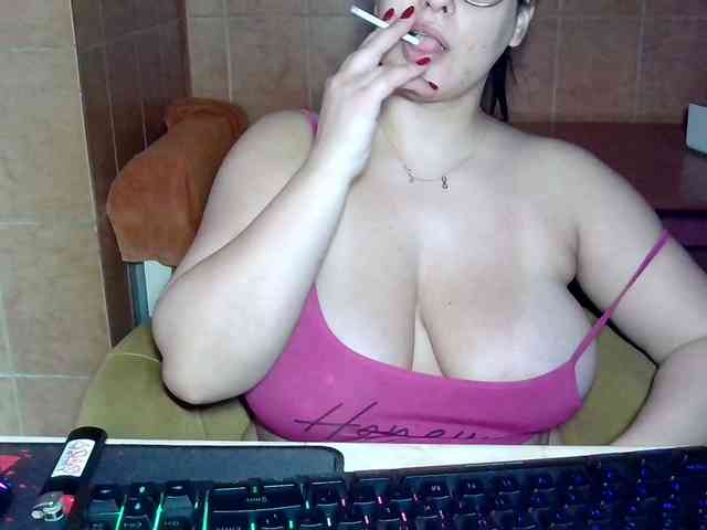 MoniqQuuen MoniqQuuen