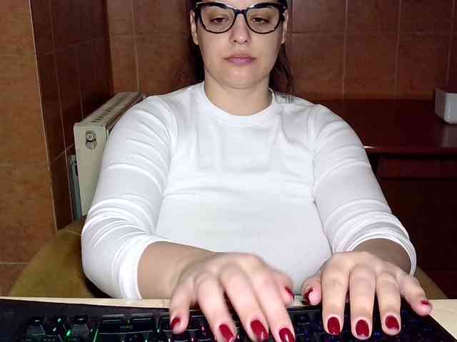 MoniqQuuen MoniqQuuen