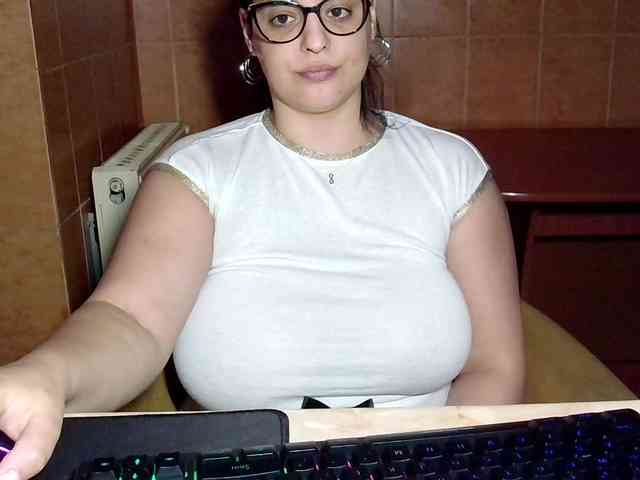 MoniqQuuen MoniqQuuen