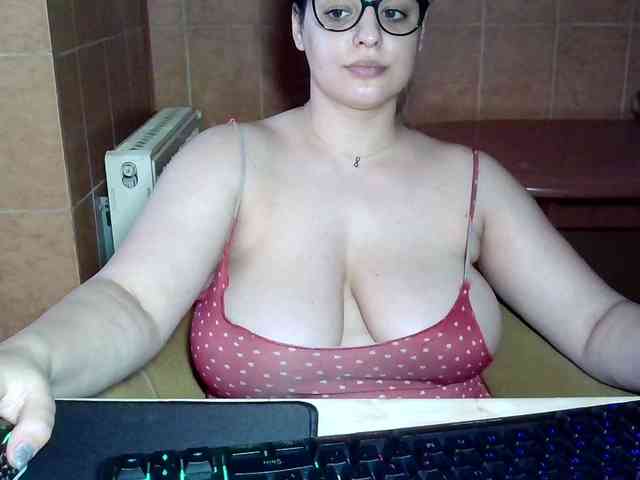 MoniqQuuen webcam