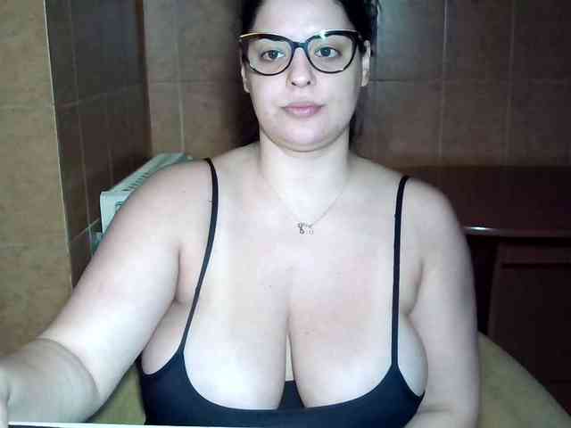 MoniqQuuen MoniqQuuen