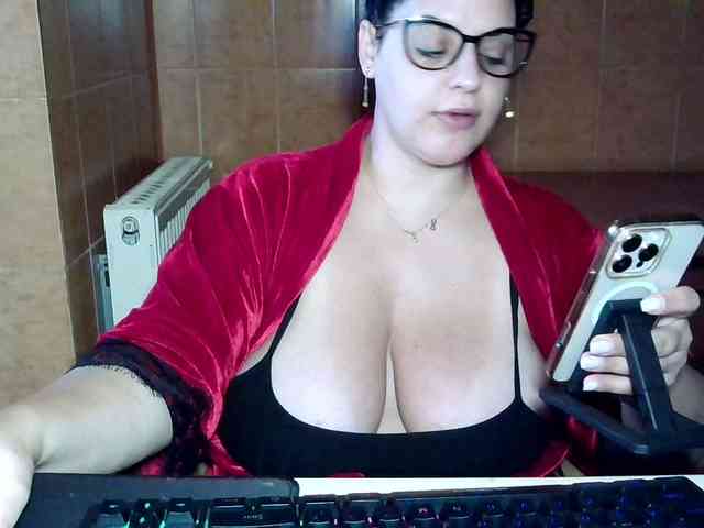 MoniqQuuen webcam