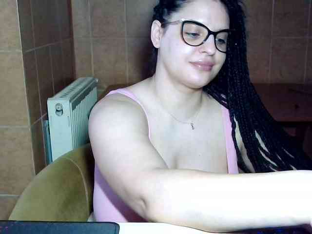 MoniqQuuen webcam