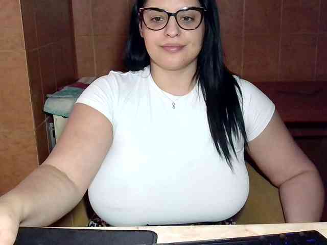 MoniqQuuen webcam
